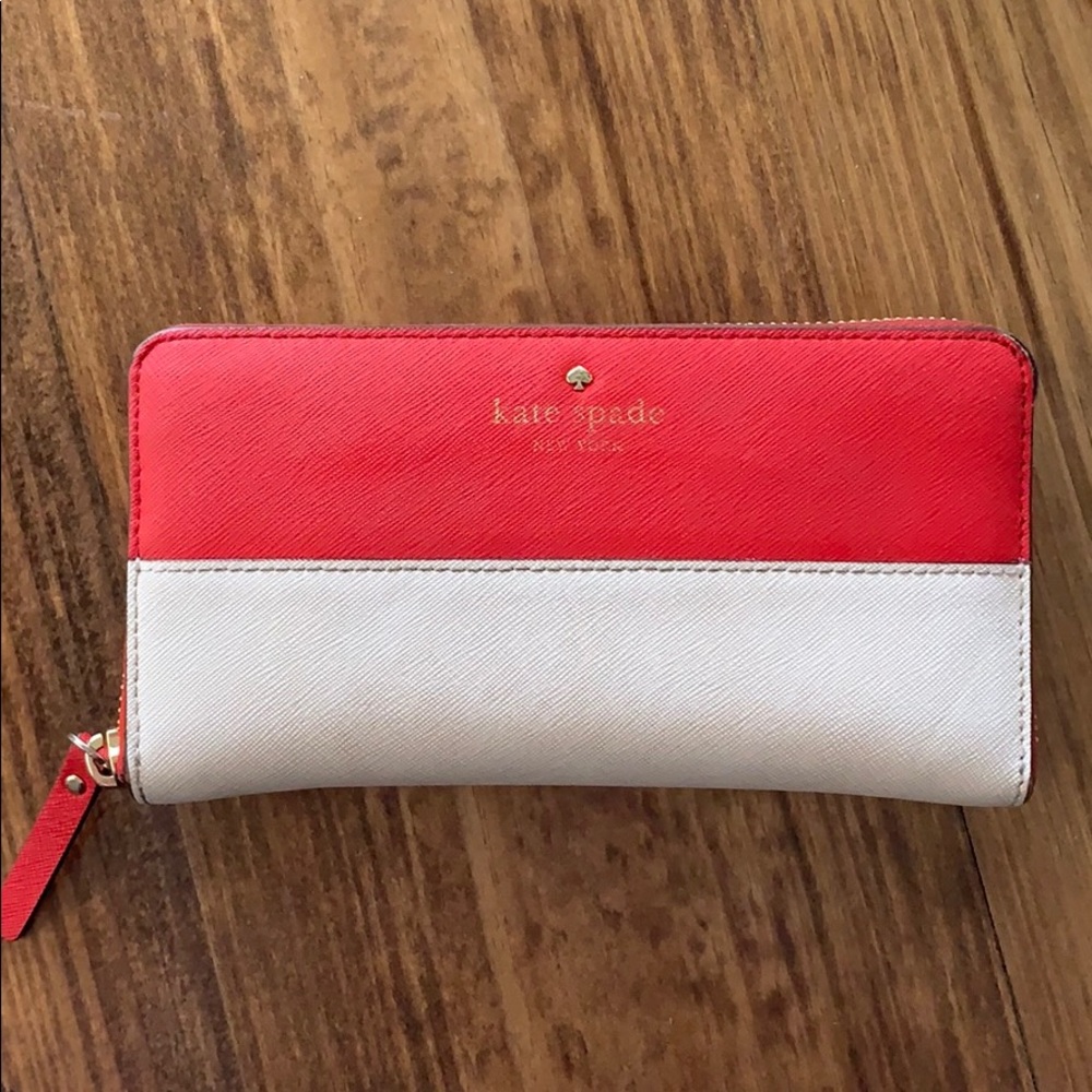 Kate Spade Wallet - Picture 3 of 4